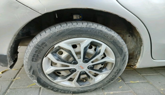 2014 Honda Amaze 1.2L I-VTEC E, Petrol, Manual, 1,44,338 km, tyre