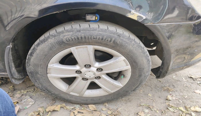 2011 Skoda Laura AMBIENTE 2.0 TDI CR AT, Diesel, Automatic, 95,153 km, tyre