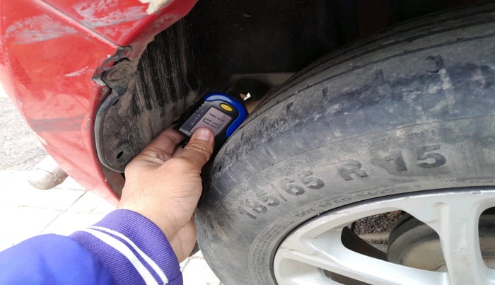 2018 Maruti Swift ZDI, Diesel, Manual, 2,02,243 km, tyre