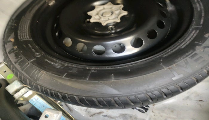 2014 Hyundai Grand i10 ASTA AT 1.2 KAPPA VTVT, Petrol, Automatic, 77,872 km, tyre