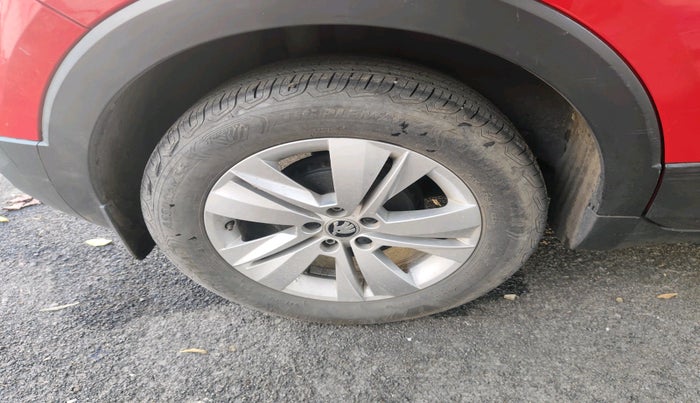 2022 Skoda KUSHAQ AMBITION 1.0L TSI AT, Petrol, Automatic, 19,094 km, tyre