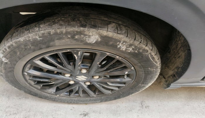 2020 Maruti XL6 ZETA MT, Petrol, Manual, 1,08,287 km, tyre