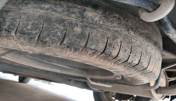 2020 Maruti XL6 ZETA MT, Petrol, Manual, 1,08,287 km, tyre