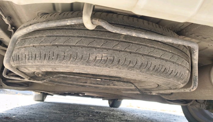 2023 Maruti XL6 ZETA CNG, Petrol, Manual, 1,10,934 km, tyre