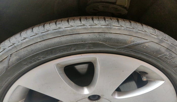 2010 Skoda Superb ELEGANCE 1.8 TSI AT, Petrol, Automatic, 68,069 km, tyre