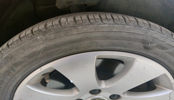 2010 Skoda Superb ELEGANCE 1.8 TSI AT, Petrol, Automatic, 68,069 km, tyre