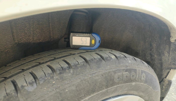 2021 Maruti Swift VXI, Petrol, Manual, 9,984 km, tyre