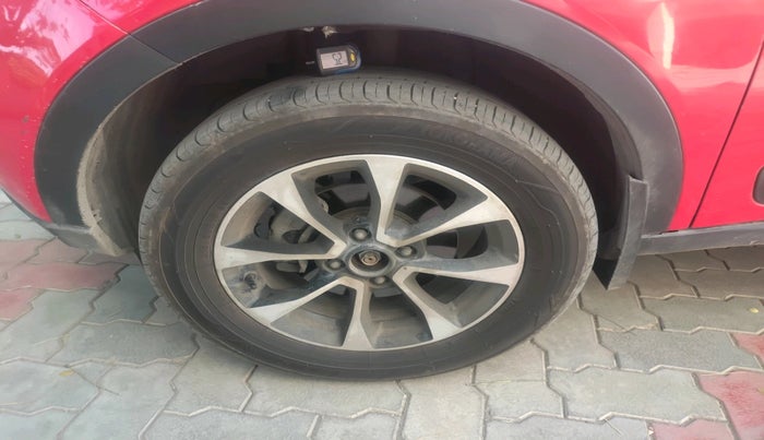 2020 Tata NEXON XZ PLUS (O) DIESEL DUAL TONE, Diesel, Manual, 57,637 km, tyre