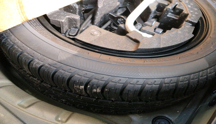 2018 Skoda Octavia L&K 1.8 TSI AT, Petrol, Automatic, 1,11,491 km, tyre