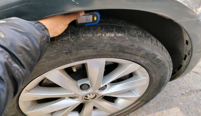 2018 Skoda Octavia L&K 1.8 TSI AT, Petrol, Automatic, 1,11,491 km, tyre