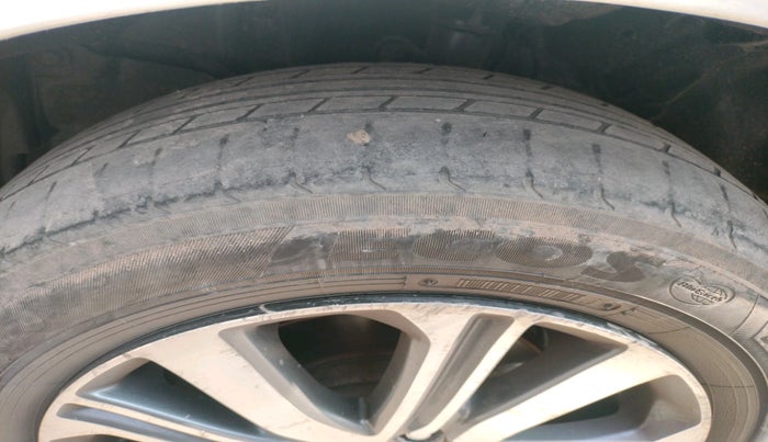 2019 Honda City 1.5L I-VTE V CVT, Petrol, Automatic, 44,895 km, tyre