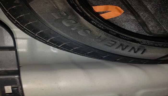 2020 Hyundai VENUE SX(O) 1.4 CRDI, Diesel, Manual, 93,777 km, tyre