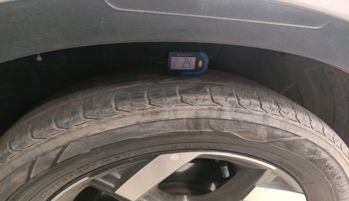 2020 Hyundai VENUE SX(O) 1.4 CRDI, Diesel, Manual, 93,777 km, tyre