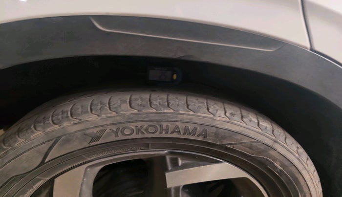 2020 Hyundai VENUE SX(O) 1.4 CRDI, Diesel, Manual, 93,777 km, tyre