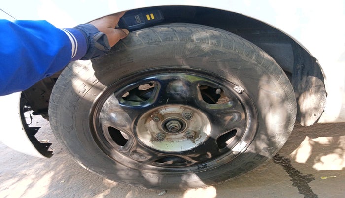 2015 Chevrolet Beat LT DIESEL, Diesel, Manual, 98,263 km, tyre