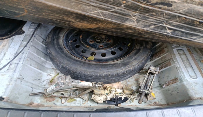 2014 Toyota Etios GD, Diesel, Manual, 1,84,436 km, tyre