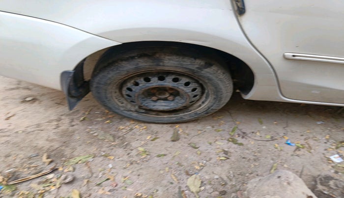 2014 Toyota Etios GD, Diesel, Manual, 1,84,436 km, tyre