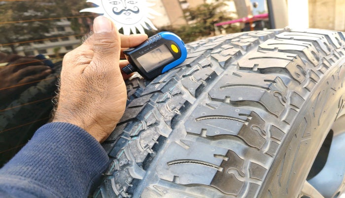 2021 Mahindra Thar LX PETROL HT 4WD AT, Petrol, Automatic, 35,980 km, tyre