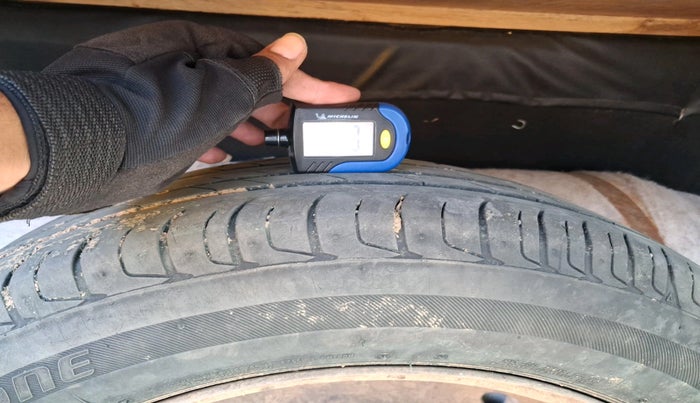 2019 Tata NEXON XM PETROL, Petrol, Manual, 1,16,382 km, tyre