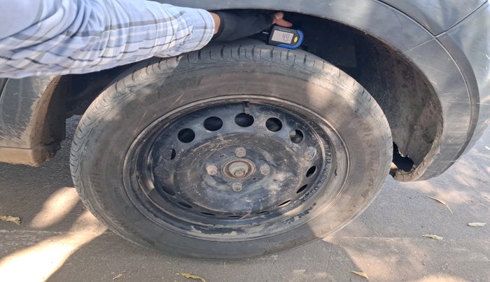 2019 Tata NEXON XM PETROL, Petrol, Manual, 1,16,382 km, tyre