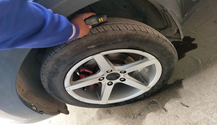 2024 Tata NEXON Pure S 1.2 iCNG, Petrol, Manual, 23,504 km, tyre