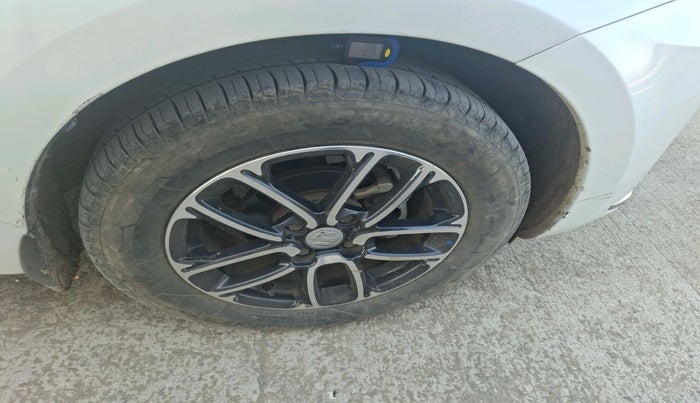 2018 Maruti Dzire VXI AMT, Petrol, Automatic, 68,604 km, tyre