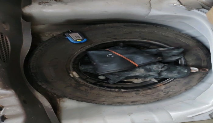 2013 Hyundai i10 MAGNA 1.2, Petrol, Manual, 56,798 km, tyre