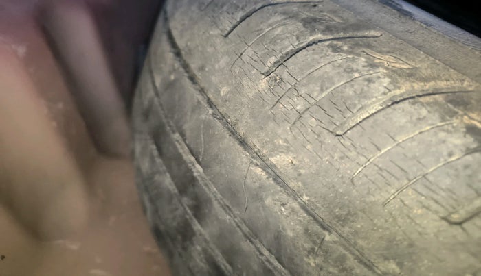 2020 Maruti Vitara Brezza ZXI PLUS, Petrol, Manual, 80,250 km, tyre