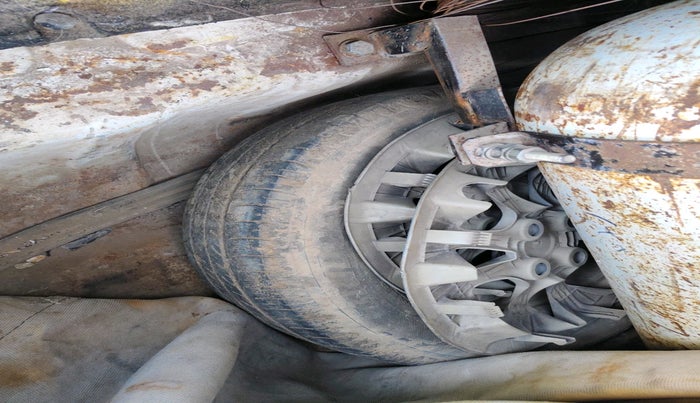 2018 Hyundai Xcent E+, Petrol, Manual, 95,489 km, tyre