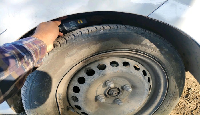 2018 Hyundai Xcent E+, Petrol, Manual, 95,489 km, tyre