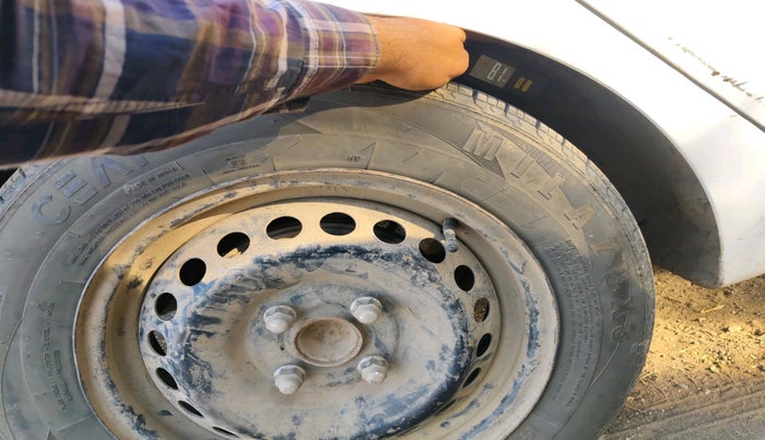 2018 Hyundai Xcent E+, Petrol, Manual, 95,489 km, tyre