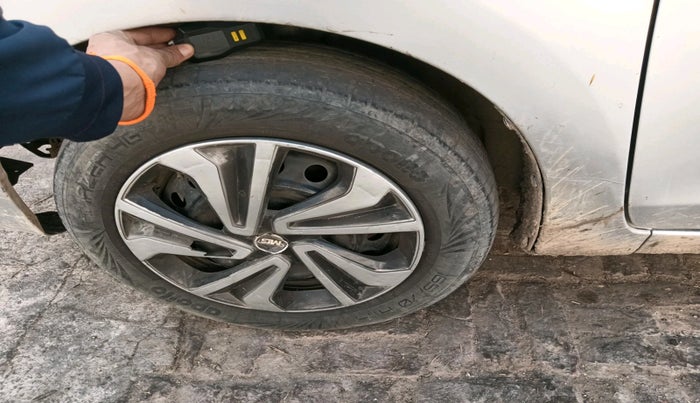 2014 Maruti Celerio VXI CNG, Petrol, Manual, 82,765 km, tyre