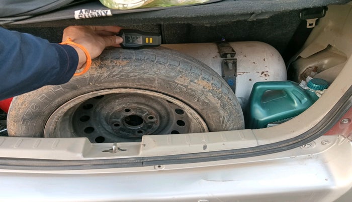 2014 Maruti Celerio VXI CNG, Petrol, Manual, 82,765 km, tyre