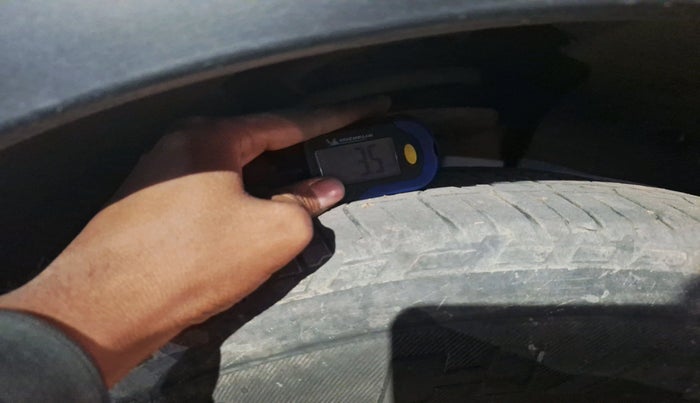 2020 Mahindra XUV500 W7, Diesel, Manual, 88,918 km, tyre