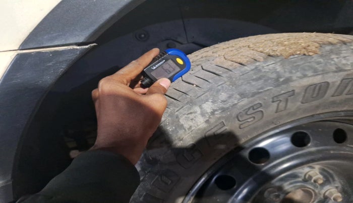 2020 Mahindra XUV500 W7, Diesel, Manual, 88,918 km, tyre