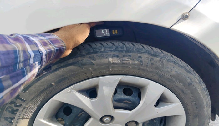 2014 Hyundai Grand i10 SPORTZ 1.2 KAPPA VTVT, Petrol, Manual, 1,36,224 km, tyre