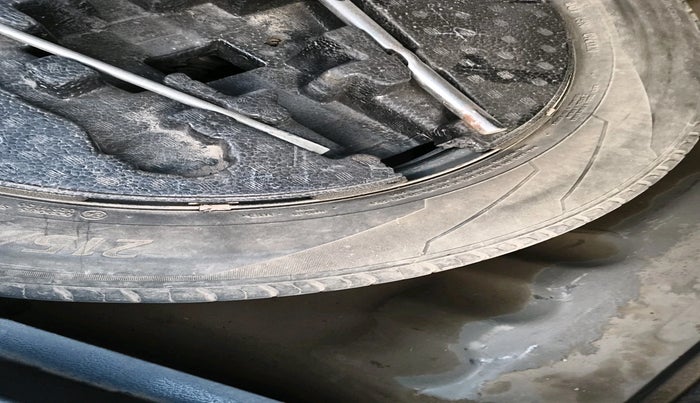 2017 Maruti Vitara Brezza VDI (O), Diesel, Manual, 1,63,230 km, tyre