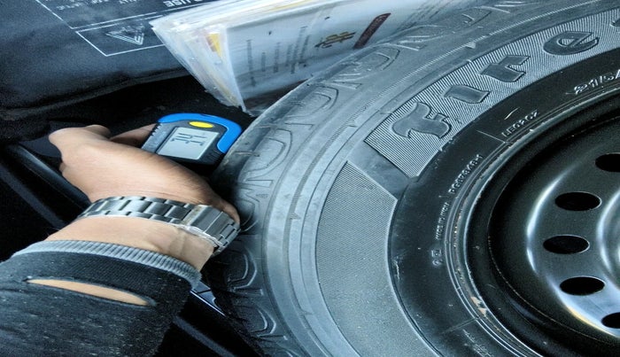 2018 Jeep Compass SPORT 2.0 DIESEL, Diesel, Manual, 1,24,825 km, tyre