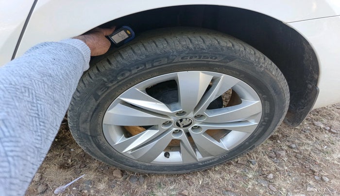 2022 Skoda SLAVIA STYLE 1.0L TSI MT, Petrol, Manual, 18,147 km, tyre