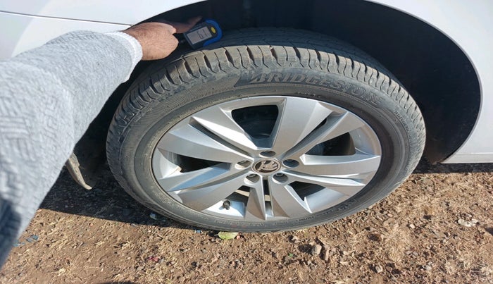 2022 Skoda SLAVIA STYLE 1.0L TSI MT, Petrol, Manual, 18,147 km, tyre