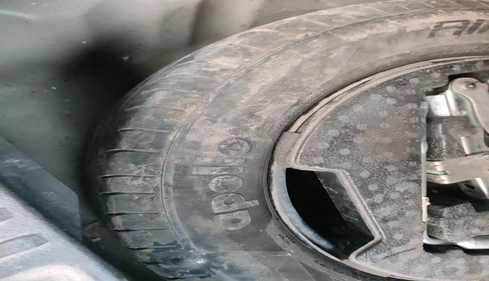 2019 Maruti Vitara Brezza VDI, Diesel, Manual, 94,130 km, tyre