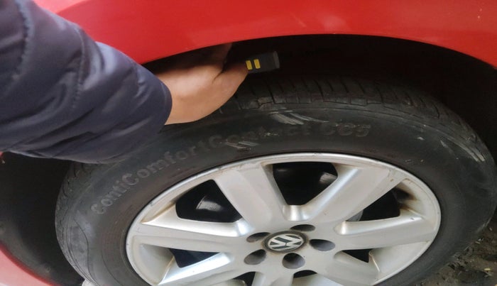 2011 Volkswagen Polo HIGHLINE1.2L, Petrol, Manual, 59,766 km, tyre