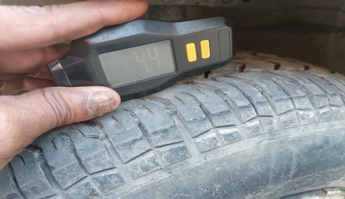 2015 Maruti Swift Dzire VXI, Petrol, Manual, 37,119 km, tyre