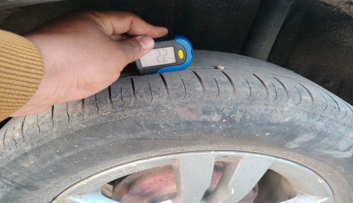 2017 Maruti Vitara Brezza ZDI PLUS DUAL TONE, Diesel, Manual, 1,52,131 km, tyre