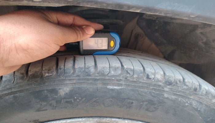 2017 Maruti Vitara Brezza ZDI PLUS DUAL TONE, Diesel, Manual, 1,52,131 km, tyre