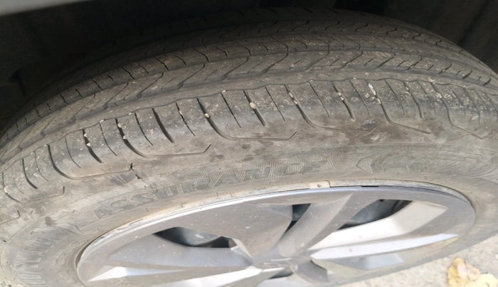 2023 Maruti FRONX DELTA 1.2 AGS, Petrol, Automatic, 27,088 km, tyre