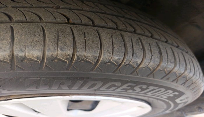 2014 Maruti Swift Dzire VDI, Diesel, Manual, 1,93,522 km, tyre