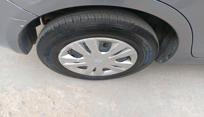 2014 Maruti Swift Dzire VDI, Diesel, Manual, 1,93,522 km, tyre