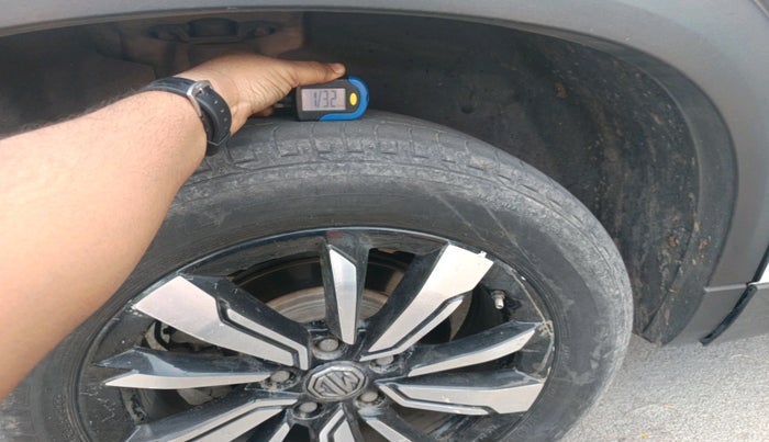 2020 MG HECTOR SHARP 2.0 DIESEL, Diesel, Manual, 1,98,712 km, tyre