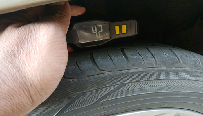 2015 Honda Mobilio 1.5L I-VTEC V, Petrol, Manual, 53,172 km, tyre